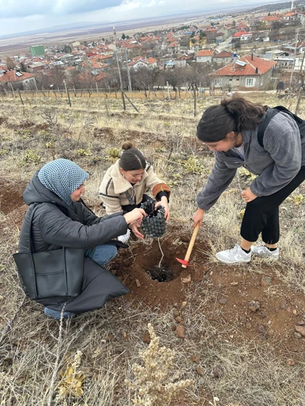 Güneysınır’da Bal Ormanı İçin Fidan Dikimi Etkinliği Gerçekleştirildi